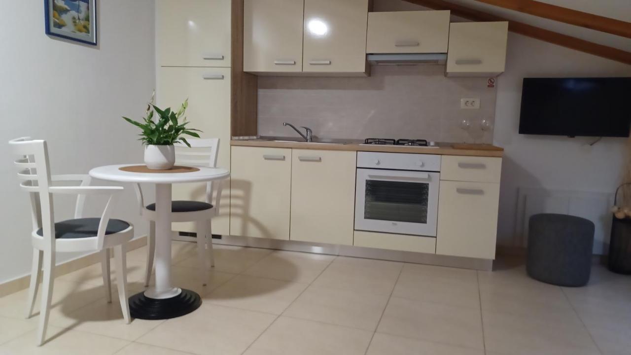 Apartmani Amra 诺维·维诺多尔斯基 外观 照片