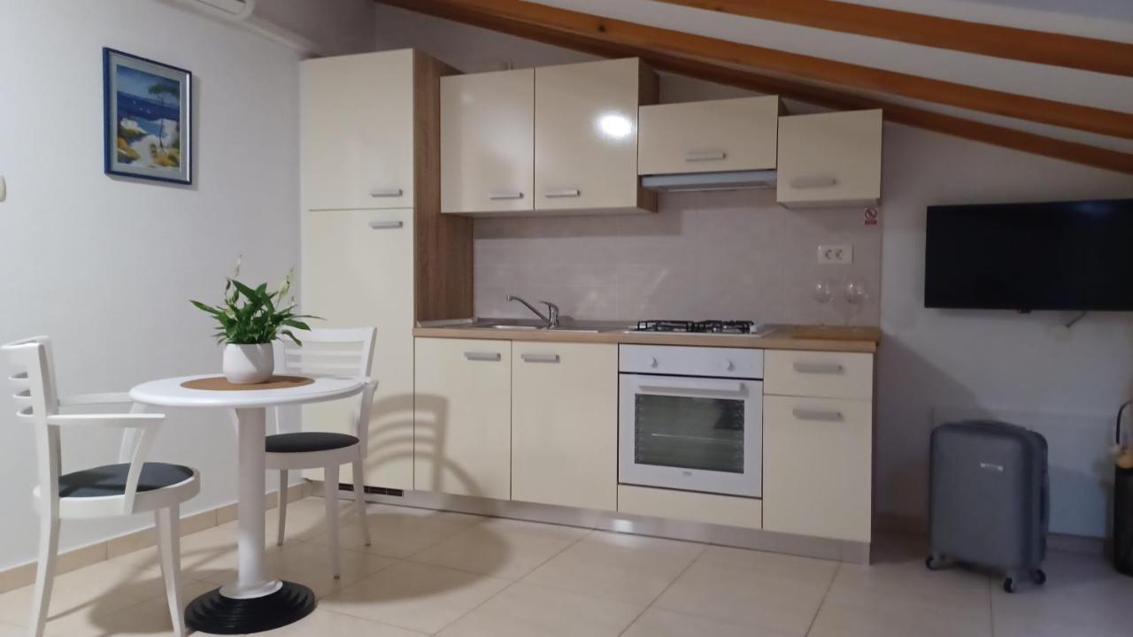 Apartmani Amra 诺维·维诺多尔斯基 外观 照片