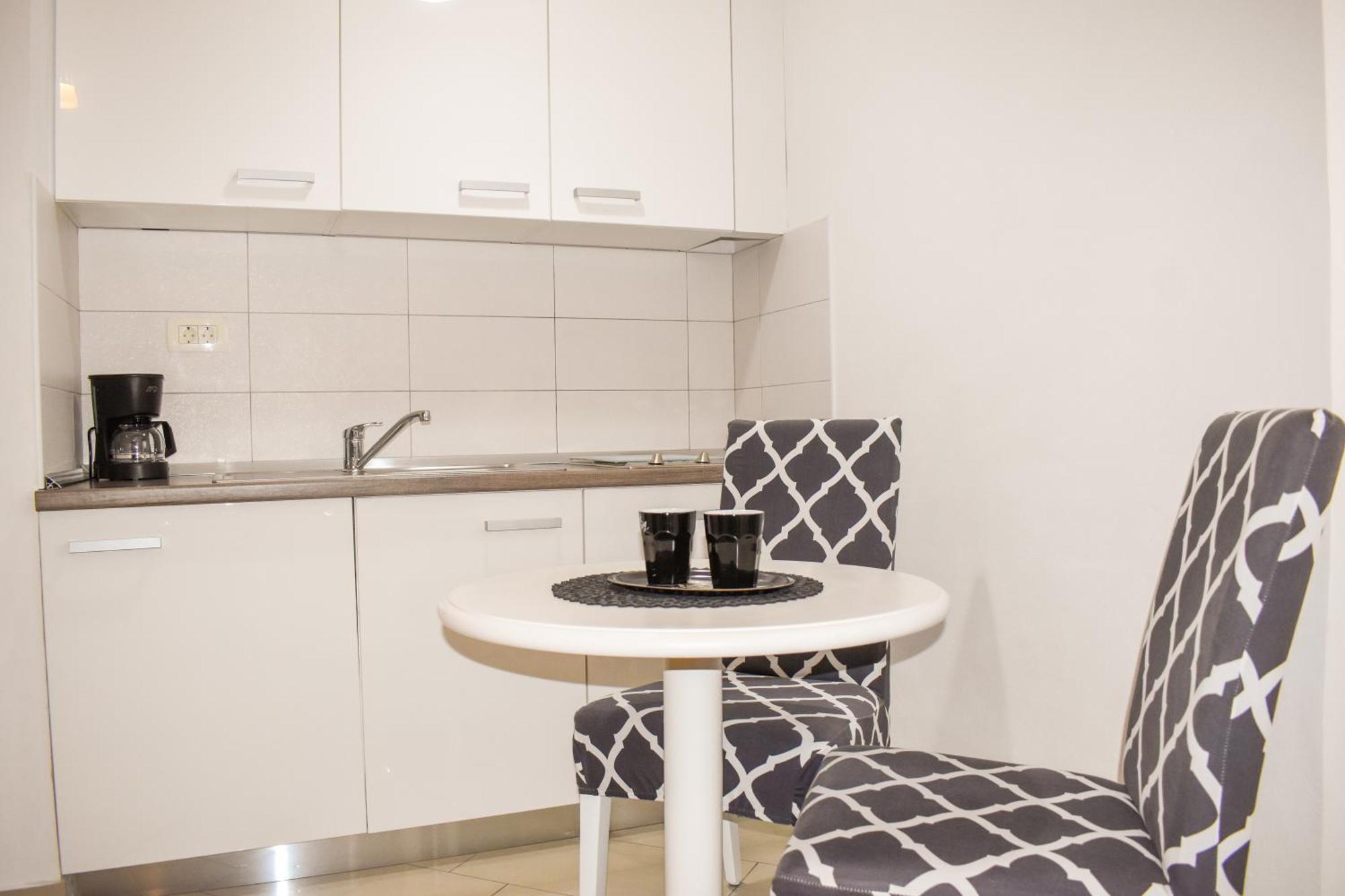 Apartmani Amra 诺维·维诺多尔斯基 外观 照片